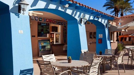 Splash Poolside Bar & Grille